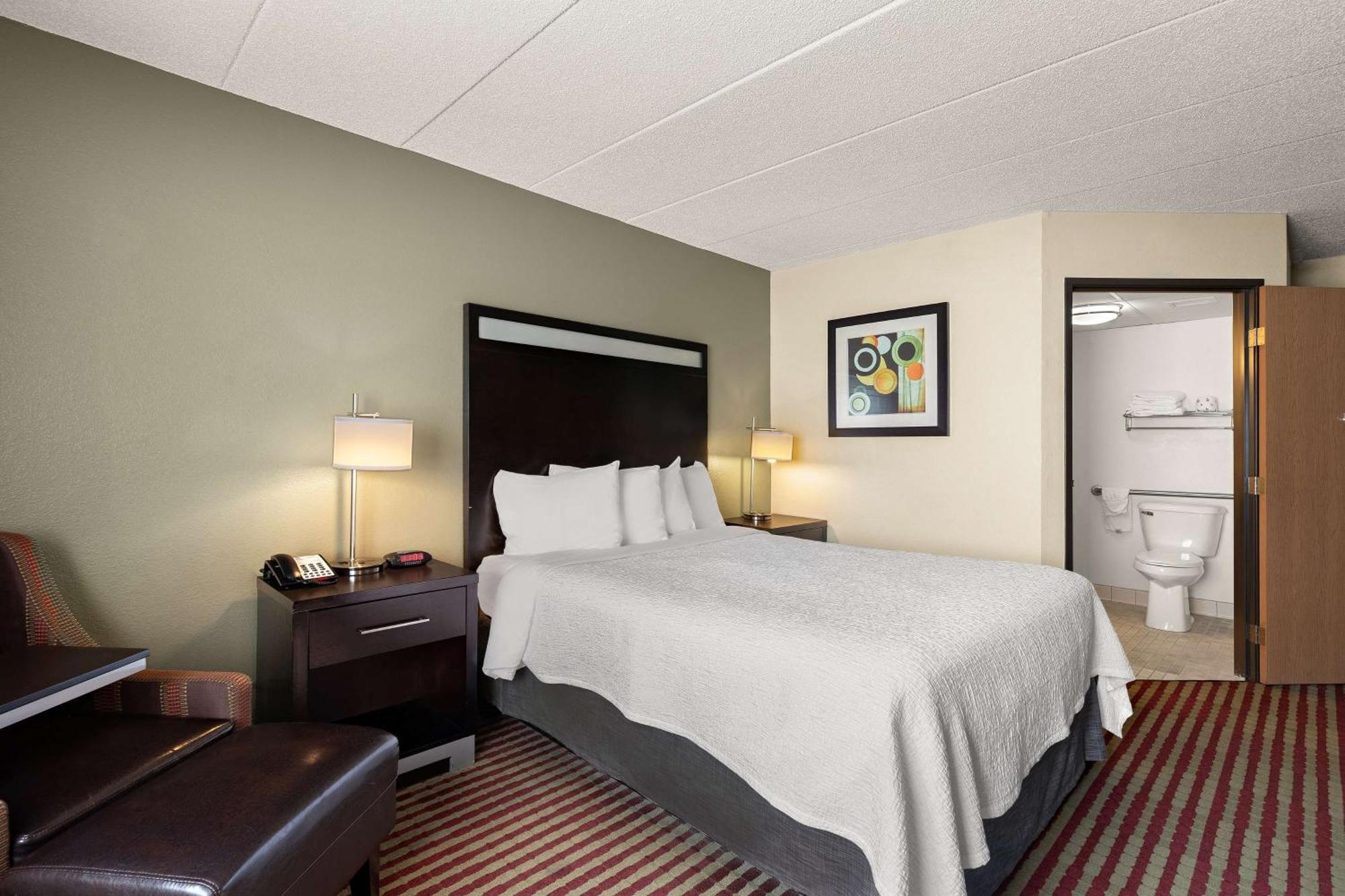 Best Western Germantown Inn מראה חיצוני תמונה